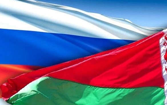 Флаги Беларуси и РФ
